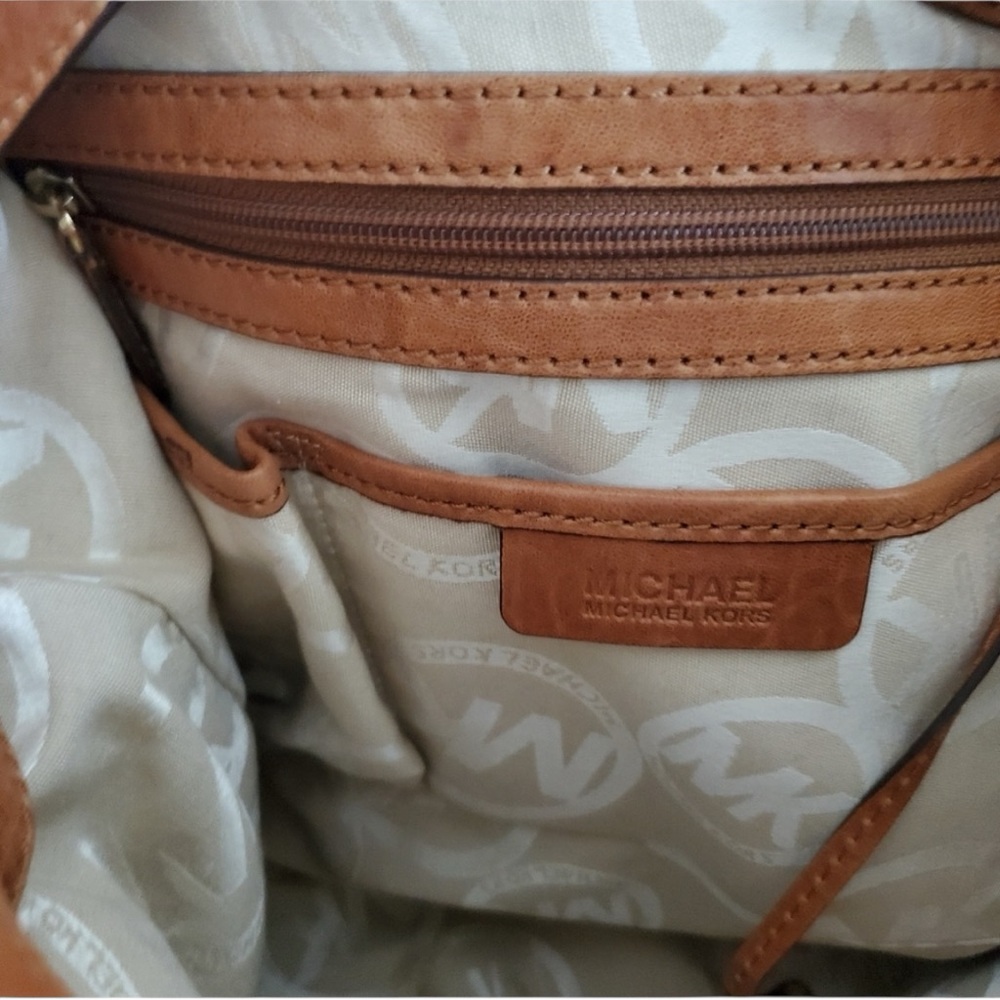 EUC Michael Kors Uptown Astor Brown Hobo Bag Boho style gold hardware - Picture 5 of 13